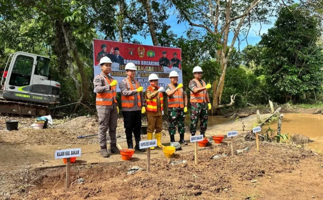 
 Jembatan Perintis Garuda Akhiri Isolasi Warga Lok Tunggul