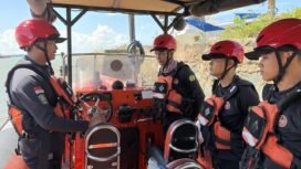 Tim SAR Gabungan melakukan pencarian intensif terhadap nelayan, Amat (19) di perairan Muara Kintap, Kabupaten Tanah Laut, Rabu (29/4/2026). Foto: Humas Basarnas Banjarmasin