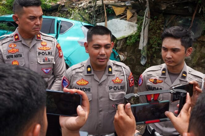 
 Gunakan Metode TAA, Korlantas Polri Gelar Olah TKP Kecelakaan Kereta Bekasi