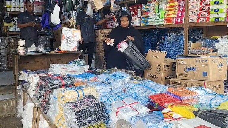 Harga Plastik Naik Distributor Diimbau Tidak Berlebihan