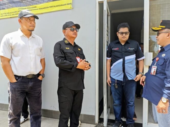 
 Disdag Kalsel Gelar Sidak ke SPBU, Pastikan Penjualan Biosolar Bersubsidi Tepat Sasaran