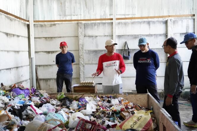 
 Sidak TPS3R Sujing Sejahtera, Wali Kota Banjarmasin Tekankan Optimalisasi Pengelolaan Sampah