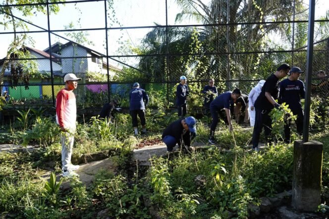 
 Sambangi Taman Satwa & Edukasi, Wali Kota Banjarmasin Pimpin Aksi Bersih-Bersih