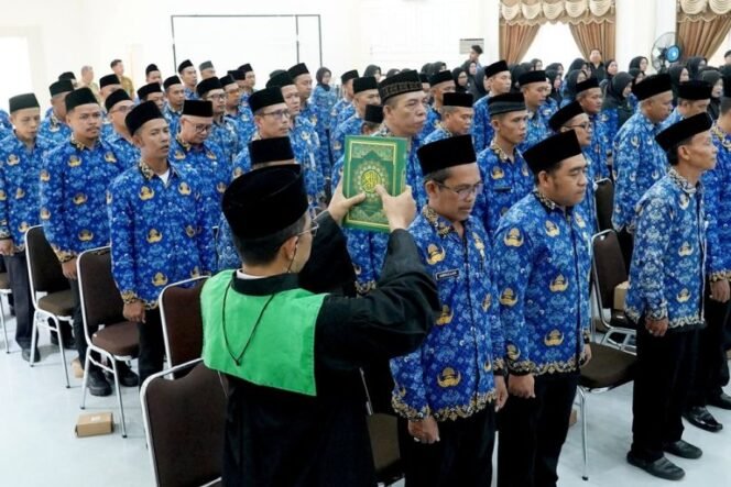 
 Perkuat Tata Kelola Pendidikan, Pemkab Banjar Lantik 102 Kepala Sekolah