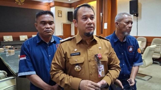 
 Dorong Kesepakatan Tarif Driver Online, Pemprov Kalsel Tekankan Kesejahteraan & Kepastian Regulasi