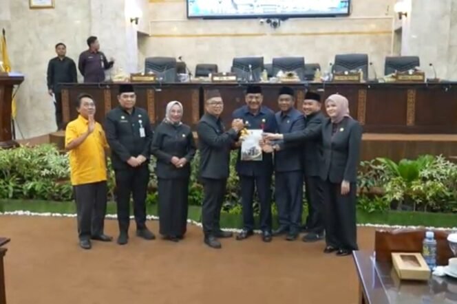 
 Sah, DPRD & Pemprov Kalsel Setujui Pembentukan Calon DOB Tanah Kambatang Lima