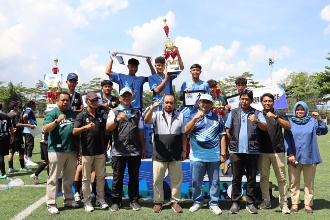
 Taklukkan Banjarbaru di Final, Banjarmasin Juarai Sepak Bola POPDA Kalsel 2026