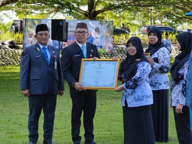 
 Hardiknas 2026, Sekda Kalsel Ajak Masyarakat Perkuat Semangat Pendidikan