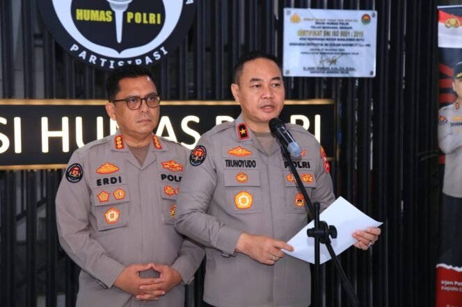 
 Perkuat Organisasi hingga Daerah, Polri Mutasi 1.121 Personel Menjelang Hari Bhayangkara ke-80