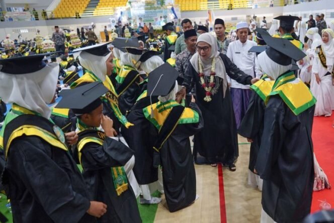 
 Wali Kota Buka Wisuda Akbar 2026 Ratusan Santri Qur’ani Se-Banjarbaru