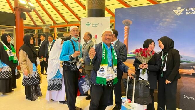 
 Hingga Kloter Terakhir, Kemenhaj Pastikan Layanan Kepulangan Jemaah Haji Berjalan Aman