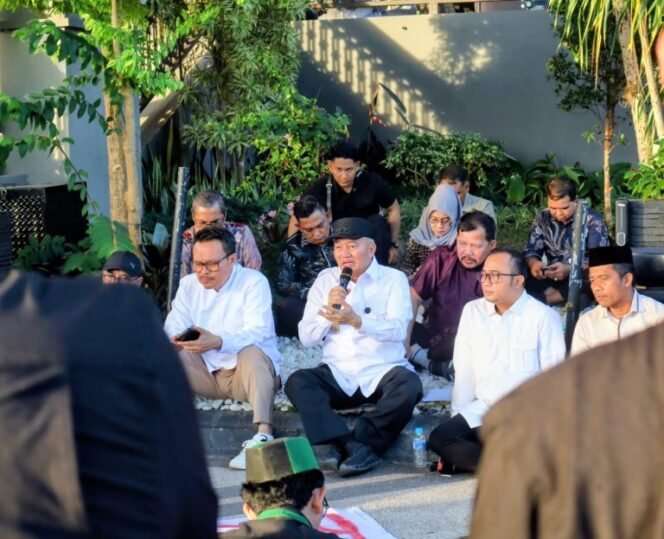 
 Aliansi BEM se-Kalsel Sampaikan Aspirasi, Gubernur Tanggapi Masalah Pendidikan hingga Status Taman Nasional