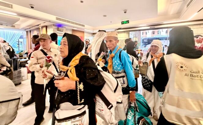 
 Kemenhaj Pastikan Kemudahan Ibadah hingga Kepulangan bagi Jemaah Gelombang Kedua di Madinah