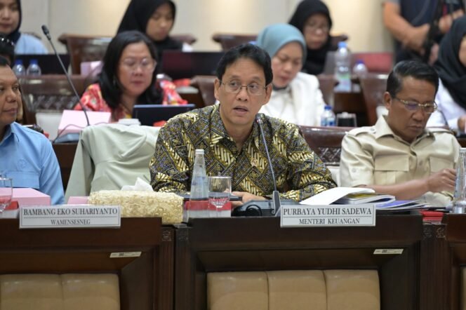 
 Yakin Fondasi Ekonomi Kokoh, Menkeu Fokus pada Pertumbuhan Perekonomian Nasional