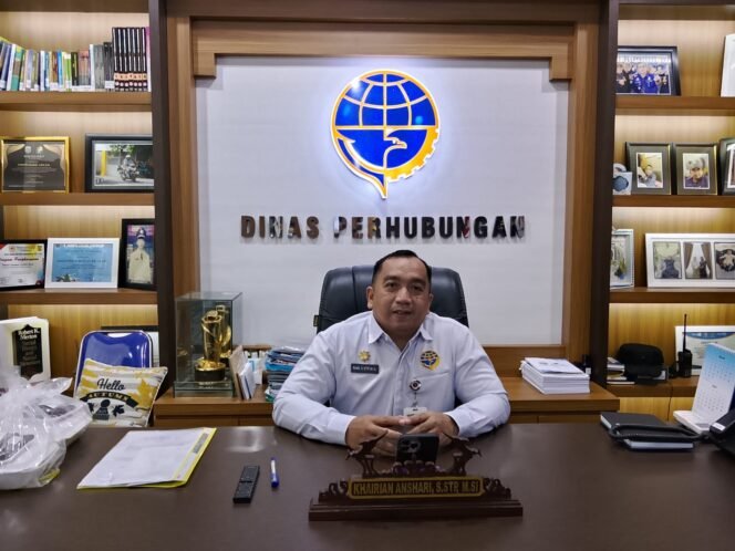 
 Dishub Kotabaru Terus Dorong Legalisasi Travel, Terbentur Syarat Armada & Dilema Pelat Kuning