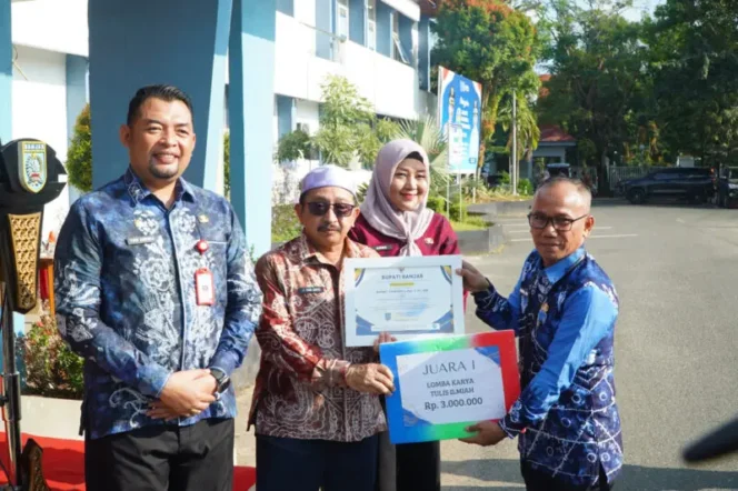 
 Melalui INTAN SIKAPAYU, Bandi Chairullah Raih Juara I LKTI Kabupaten Banjar 2026