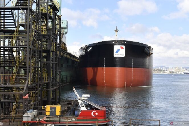 
 Tertahan Berbulan-Bulan di Teluk Persia, Kapal Pertamina Gamsunoro Berhasil Lintasi Selat Hormuz