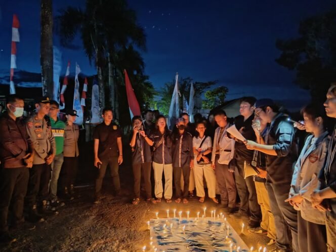 
 Mahasiswa Gelar Aksi 1000 Lilin, Desak Pengungkapan Kasus Kematian Siswi SMK di Nias