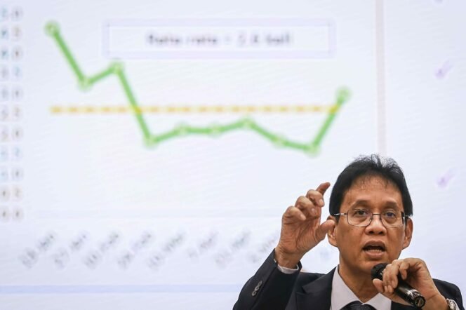 
 Di Bawah Orkestrasi Presiden, Purbaya Sebut Ekonomi Solid & Kebijakan Fiskal Terukur