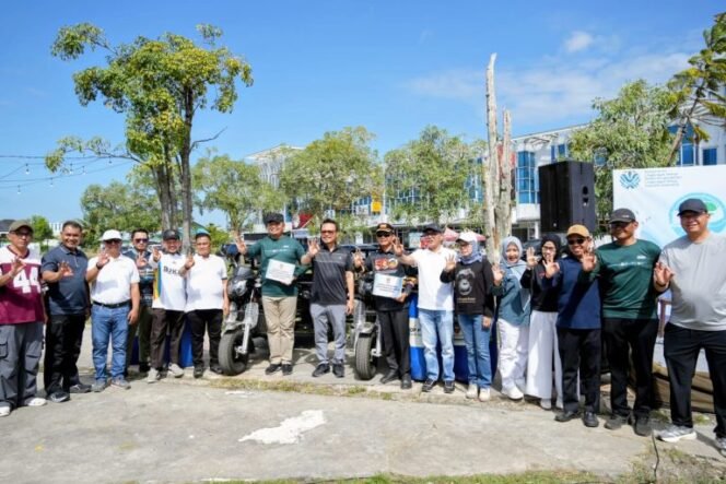 
 Pemprov Kalsel Kumpulkan Dua Ton Sampah di Hari Lingkungan Hidup Sedunia