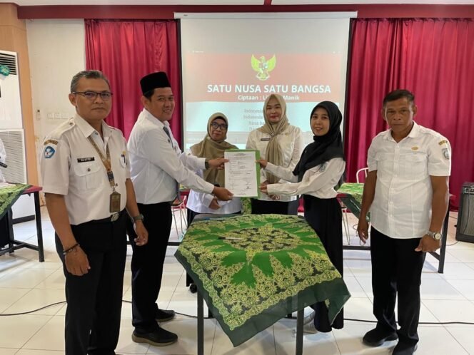 
 Disdik Banjar Gelar Sertijab 10 Sekolah, Lima Guru Dipromosikan Jadi Kepala Sekolah