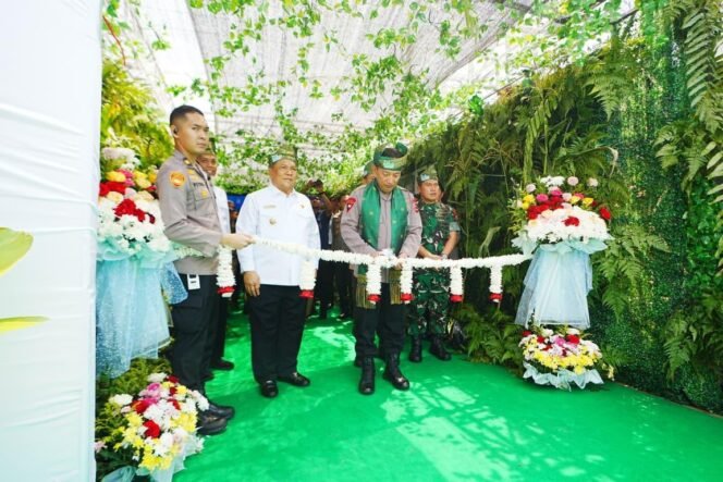 
 Permudah Anak Sekolah & Masyarakat, Kapolri Resmikan 80 Jembatan Merah Putih Presisi di Riau