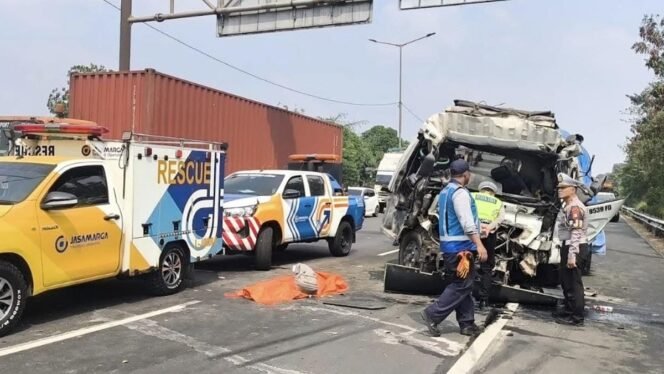 
 Kecelakaan Maut di Tol JORR, Diduga Dipicu Microsleep Pengendara Diminta Jangan Sepelekan Kantuk