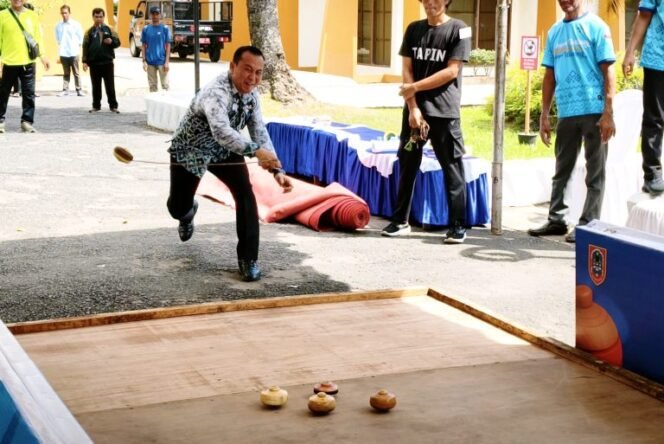 
 Museum Lambung Mangkurat Dorong Generasi Muda Kenal Permainan Bagasing Lewat Lomba Tahunan