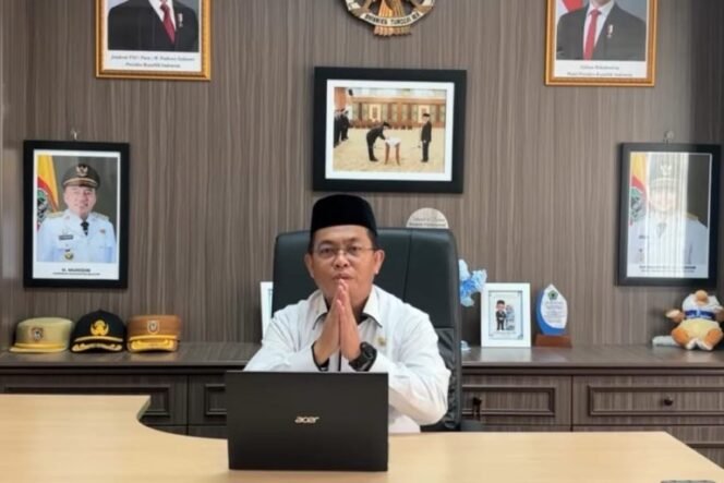 
 Dukung Terwujudnya Generasi Berakhlak, Biro Kesra Kalsel Ajak Ayah Antar Anak di Hari Pertama Sekolah