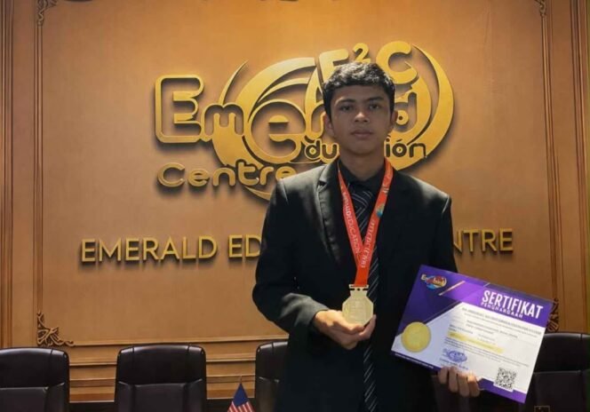 
 Lulusan SMPN 1 Martapura Raih Medali Emas Matematika di Grand Final Nasional OMNAS 15