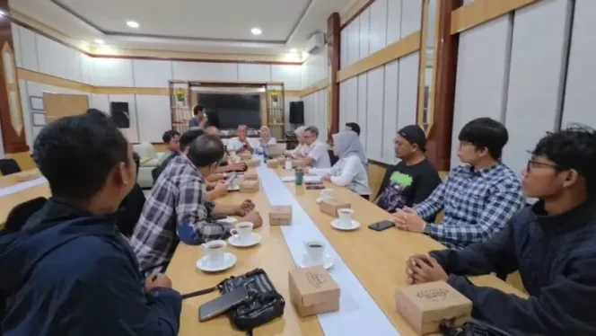 
 Peternak Kalsel Desak Pemerintah Ambil Langkah Konkret Hadapi Penurunan Harga Telur Ayam Ras