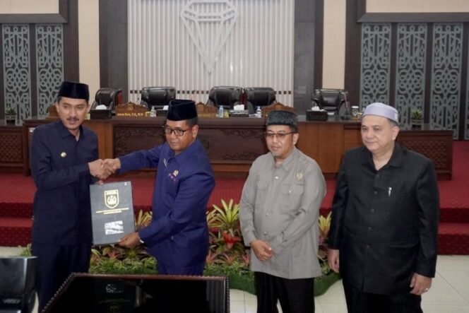 
 DPRD Kabupaten Banjar Terima Pertanggungjawaban APBD 2025 & Setujui Empat Raperda