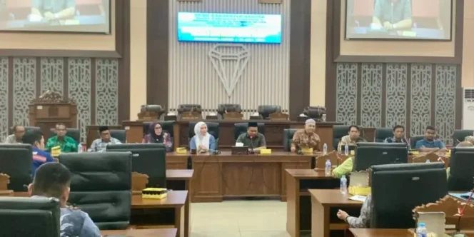 
 DPRD Banjar Dorong Pencegahan Kematian Ikan Massal Melalui Pembukaan Aliran Irigasi