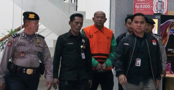
 Dugaan Suap Proyek & Gratifikasi Miliaran Rupiah, Bupati Langkat Tersangka Usai Terjerat OTT KPK RI