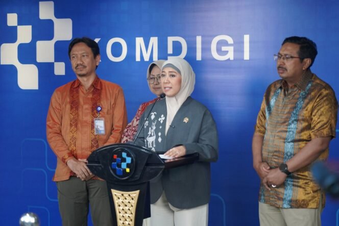 
 Komdigi Selesaikan Lelang Frekuensi, Pastikan Kehadiran Internet yang Lebih Cepat & Murah