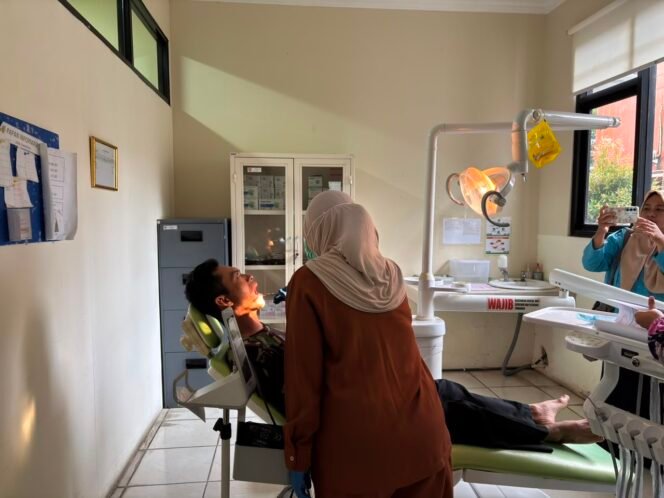 
 Peringatan Hari Jadi Kalsel, RSGM Gusti Hasan Aman Perluas Edukasi Kesehatan Gigi melalui Kolaborasi Sosial
