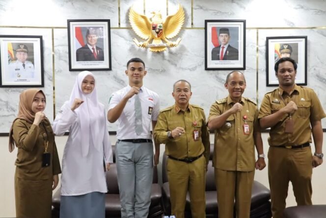 
 Pemprov Kalsel Lepas Perwakilan Daerah Ikuti Pelatihan Paskibraka Nasional 2026