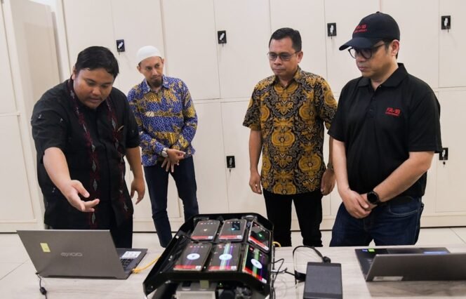 
 Targetkan Kecepatan Internet Nasional 100 Mbps, Kemkomdigi Optimis Tercapai Dalam Dua Tahun