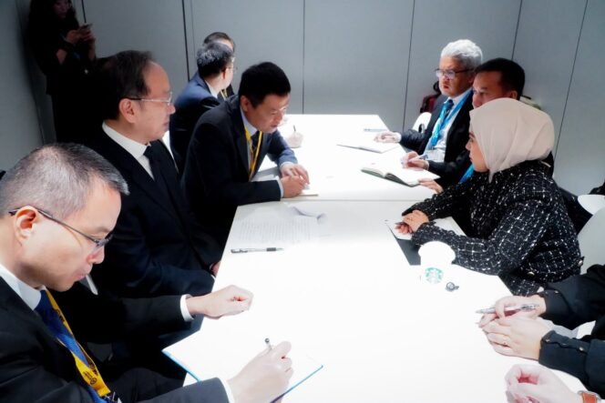 
 Gelar Pertemuan di Sela Forum WSIS 2026, Indonesia & Tiongkok Perkuat Kerja Sama Digital
