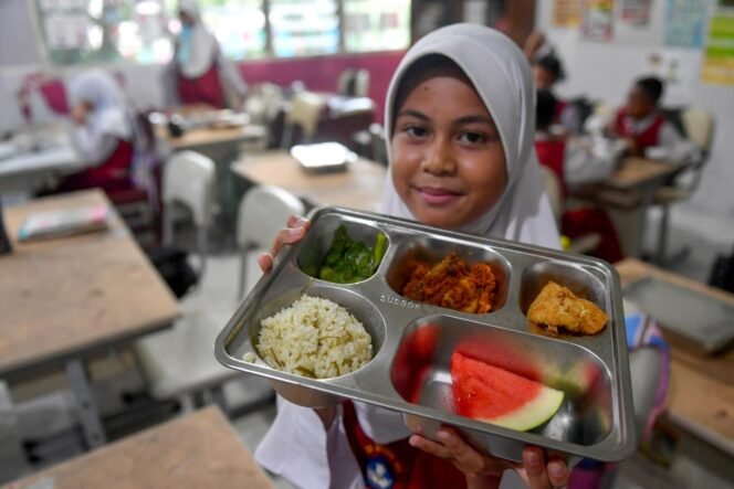 
 Komitmen Perbaiki Kualitas MBG, Pemerintah Tegaskan Kritik Masyarakat Sebagai Masukan Berharga