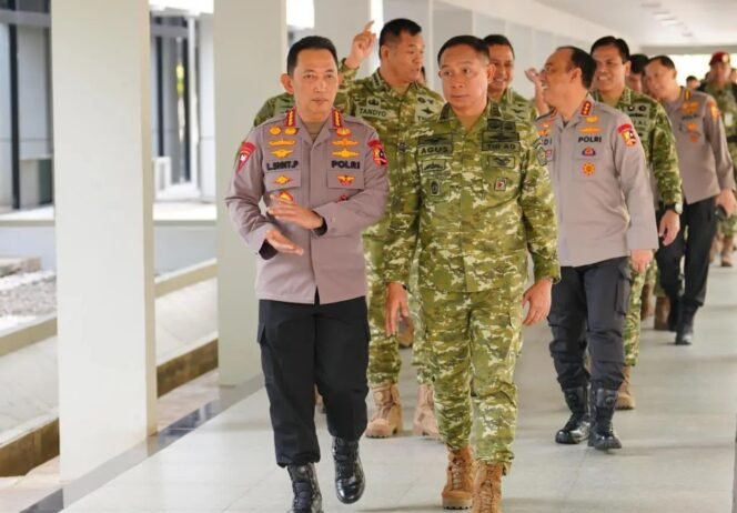
 Kapolri Temui Panglima TNI, Sepakat Perkuat Soliditas Jaga Kedaulatan Bangsa