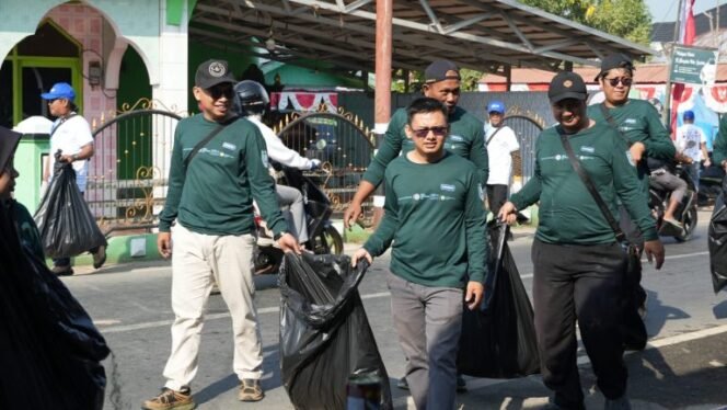 
 Green Action 2026, BPC & DLH Kalsel Tanam 600 Pohon serta Kumpulkan 2 Ton Sampah di Kabupaten Banjar