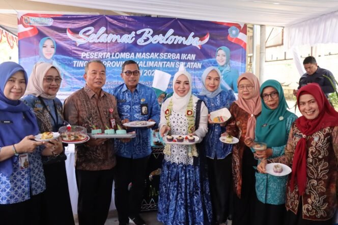 
 Cegah Stunting, TP PKK & DKP Kalsel Dorong Inovasi Olahan Ikan Lewat Lomba Masak Serba Ikan