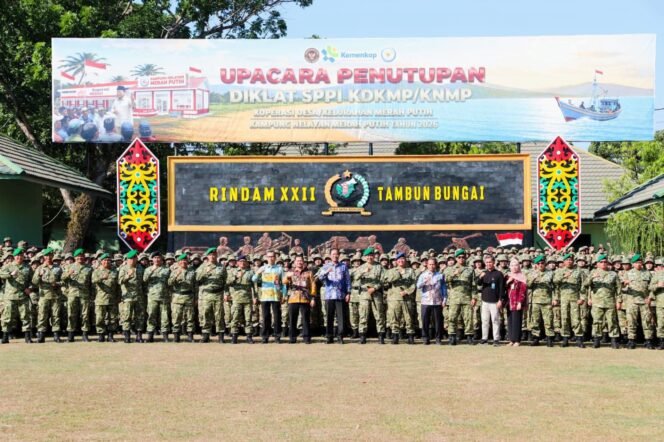 
 Penutupan Pendidikan SPPI, Sekda Berikan Selamat Kepada 934 Lulusan SPPI Koperasi Merah Putih Banjarmasin