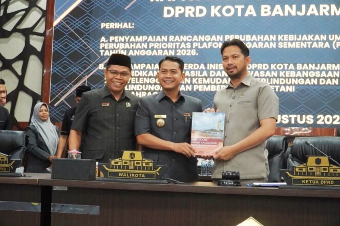 
 Tegaskan Komitmen Pengelolaan Anggaran yang Responsif, Pemko Banjarmasin Sampaikan Perubahan KUA-PPAS APBD 2026