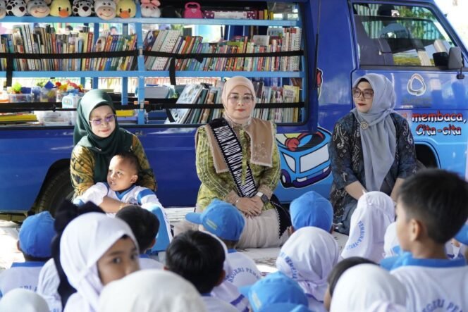 
 Bunda PAUD Banjarmasin Ajak Anak Jelajah Literasi di Taman Jahri Saleh