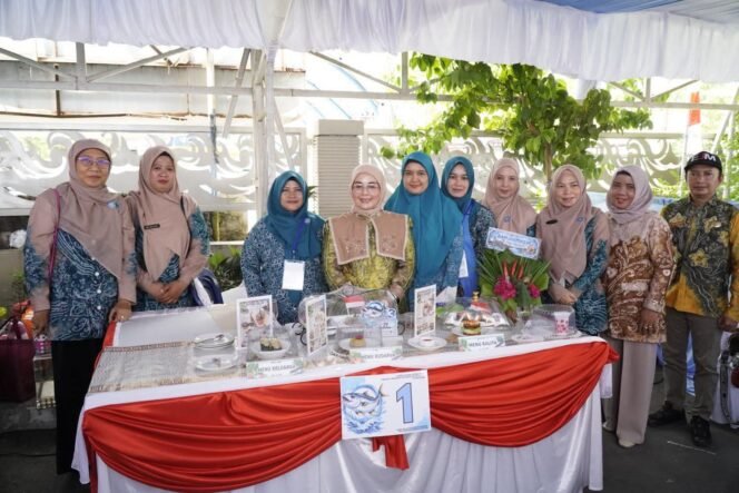 
 Kota Banjarmasin Raih Juara Harapan III Lomba Masak Serba Ikan Tingkat Kalsel
