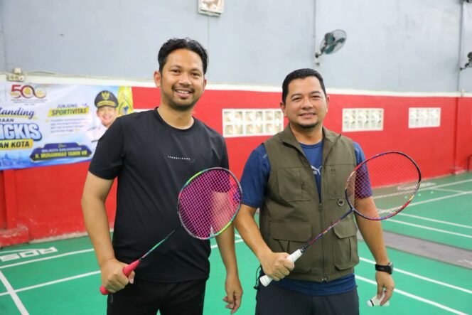 
 Sekda Banjarmasin Buka Pertandingan Bulu Tangkis Papadaan Dewan Kota