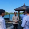 Wakil Menteri Koordinator Bidang Pangan, Hanif Faisol Nurofiq, memantau langsung ketersediaan air di waduk Riam Kanan Kabupaten Banjar, Senin (24/8/2026). Foto Ricek.ID