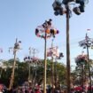 Semangat Peserta panjat pinang HUT ke-81 RI di Desa Panggaung. Foto: Hadi Ricek.ID